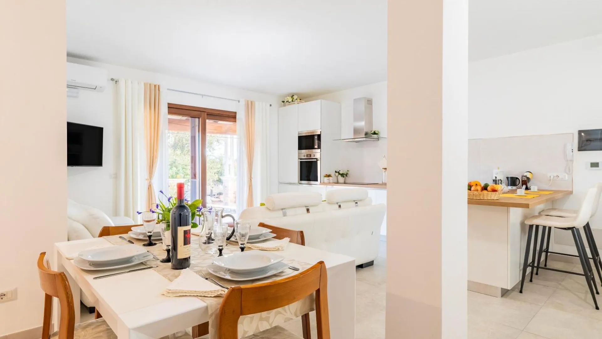 Laura Home Holiday Bari Sardo Italy