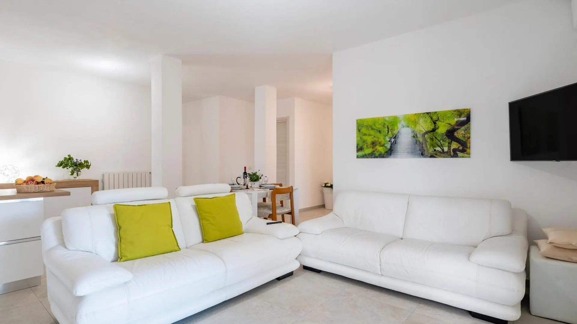 Laura Home Holiday Bari Sardo 0*,